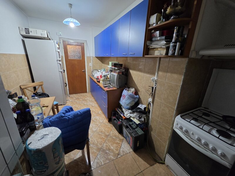 Titan, Constantin Brancusi intersectie Sadului, piata Minis, 5 min metrou